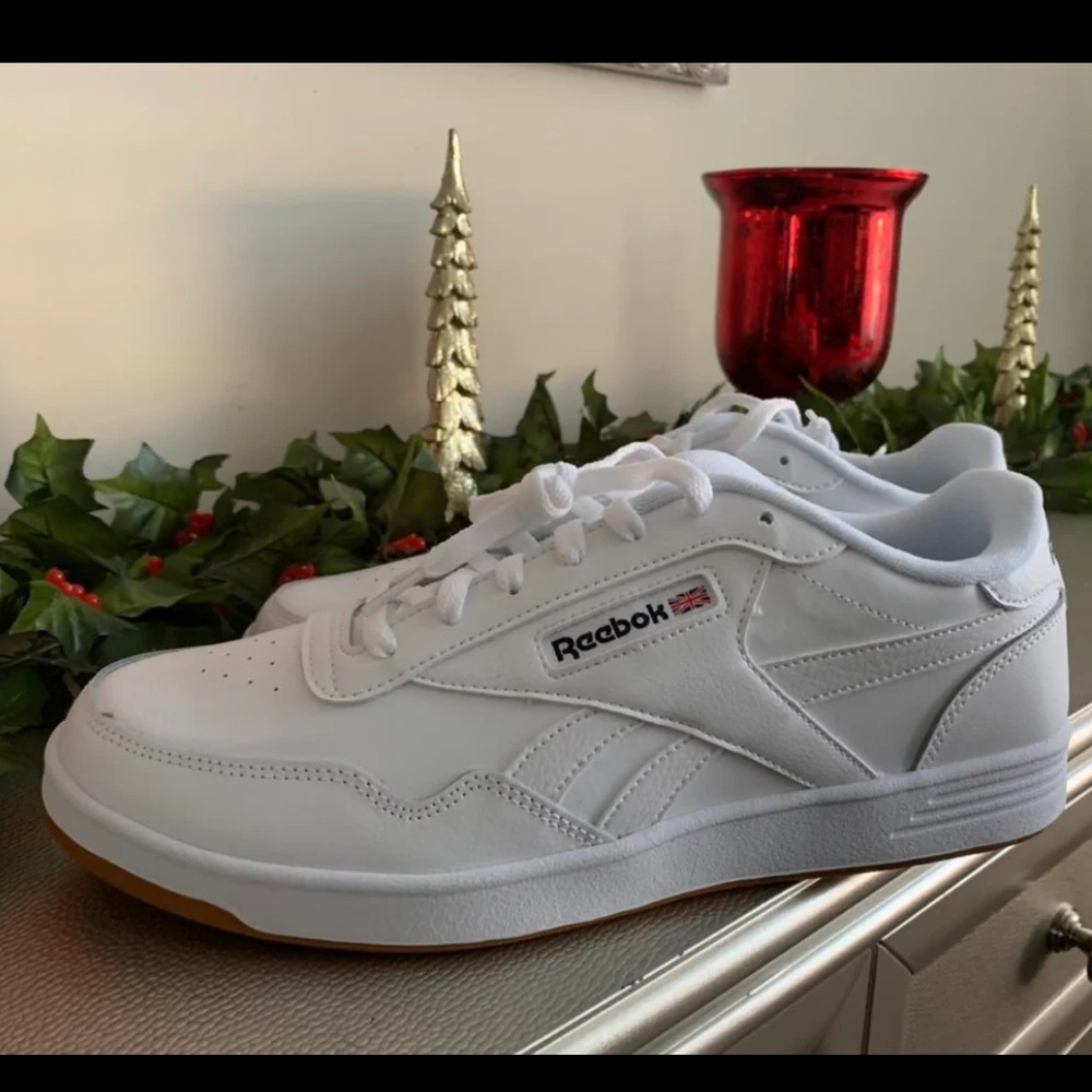 Reebok Sneakers